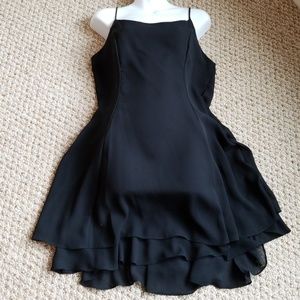 ❄LBD Short black spaghetti strap dress